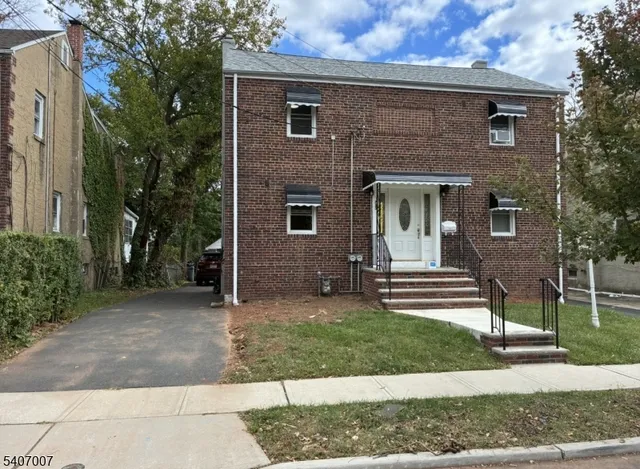 $2,250 | 1755 Park Street, Rahway, NJ 07065