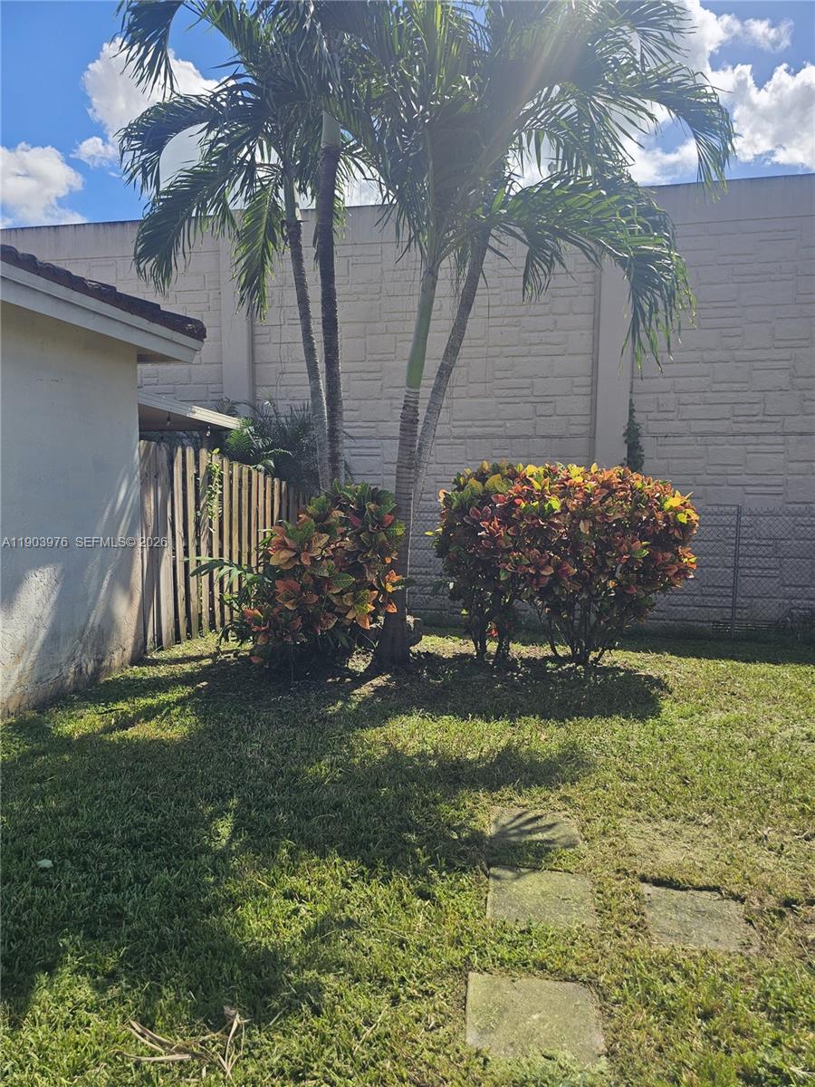 12800 Southwest 259th Street Homestead, FL 33032 - Photo 4 of 34