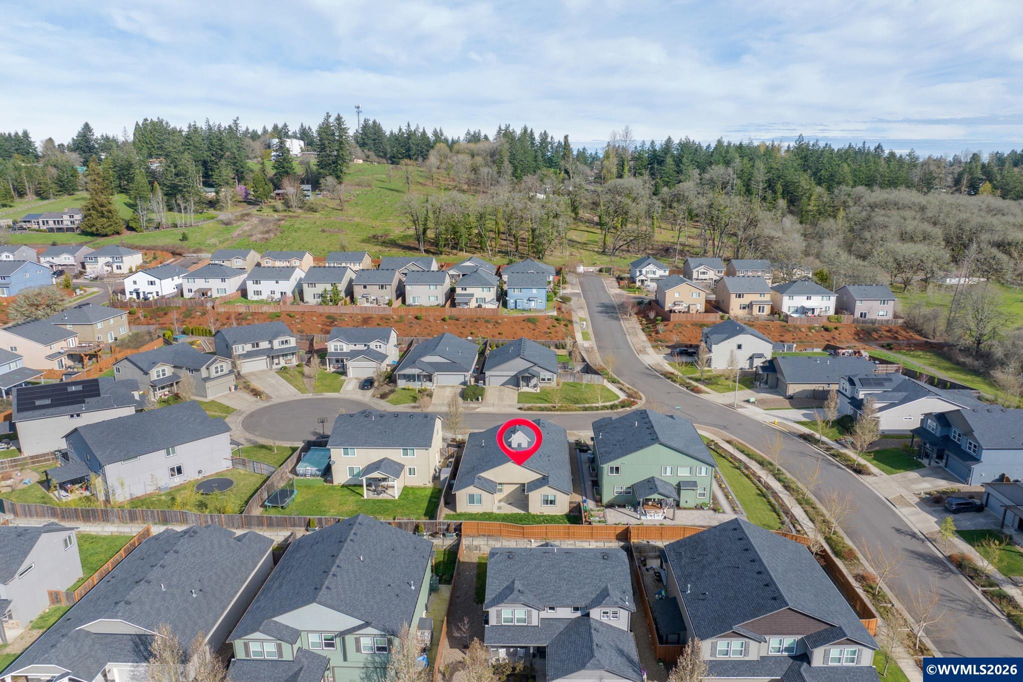 2828 Lucia Court Northwest Albany, OR 97321 - Photo 2 of 30