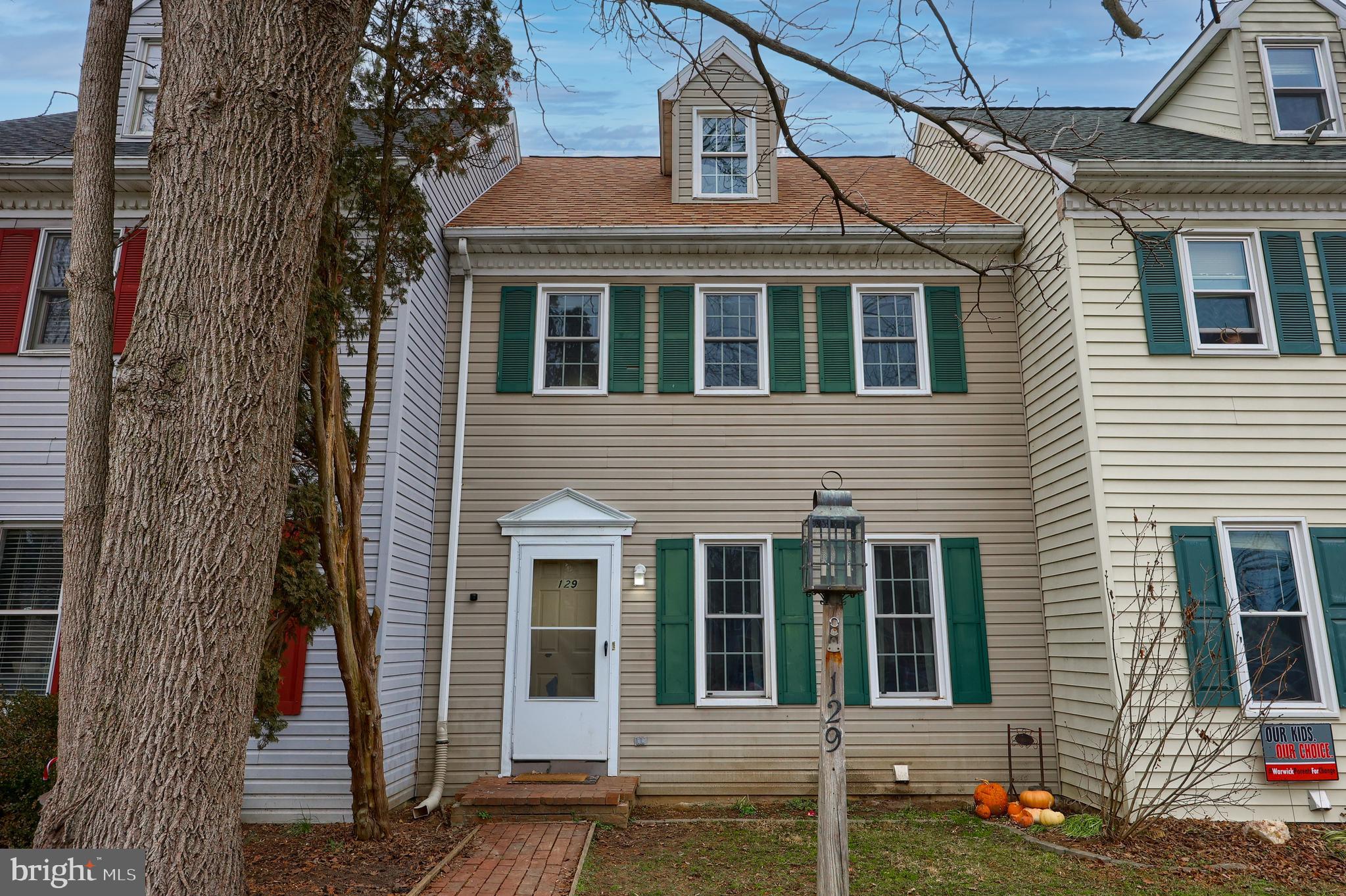 129 Chukar Court Lititz, PA 17543 - Photo 1 of 16