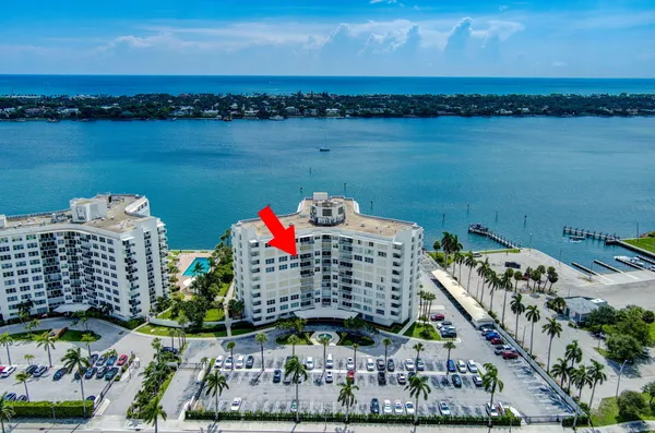 $2,075 | 2600 North Flagler Drive, Unit 701, West Palm Beach, FL 33407