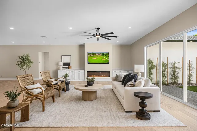 $1,749,000 | 3002 North 53rd Place, Phoenix, AZ 85018