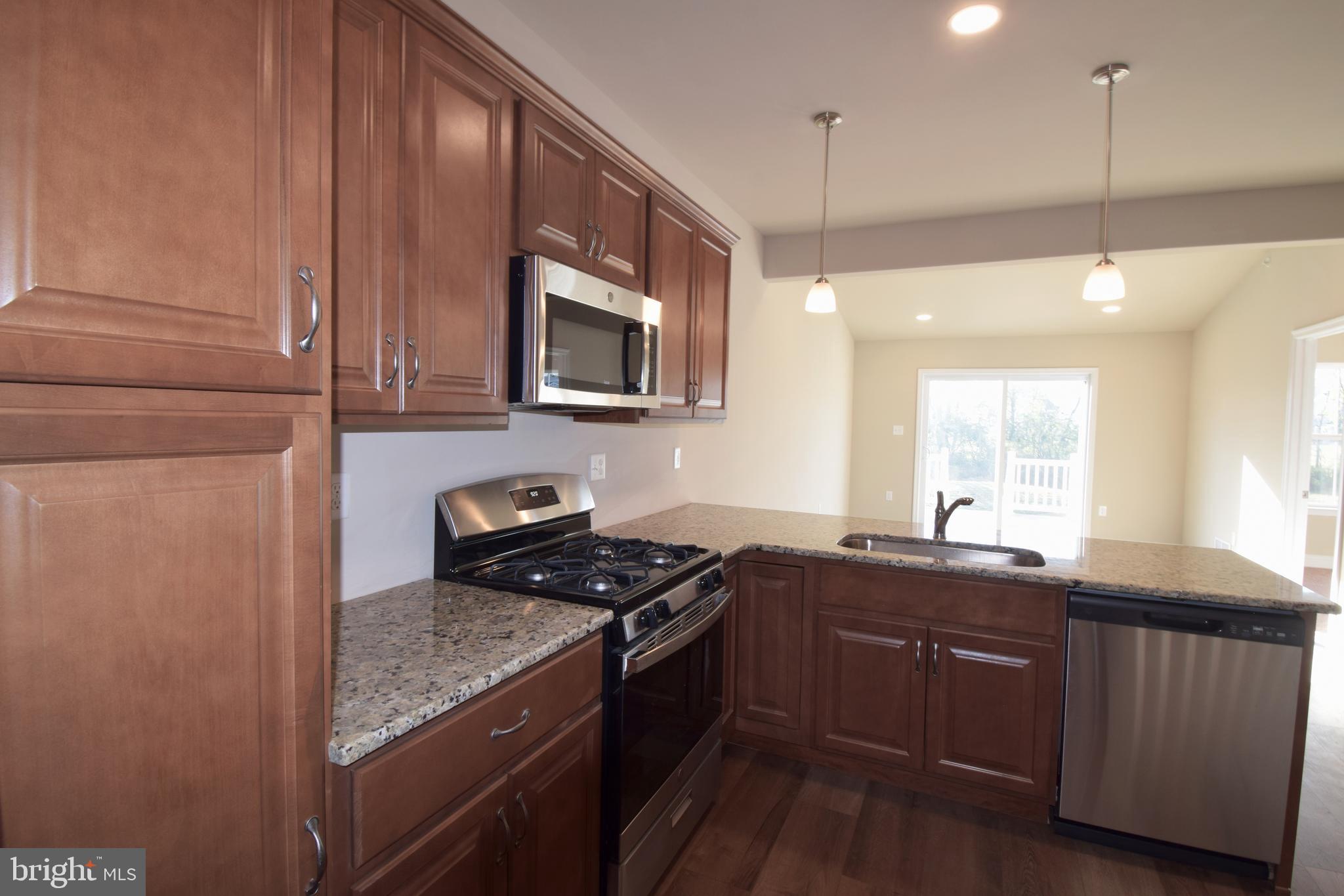 14 Hubbardton Court Sinking Spring, PA 19608 - Photo 3 of 11 Kitchen
