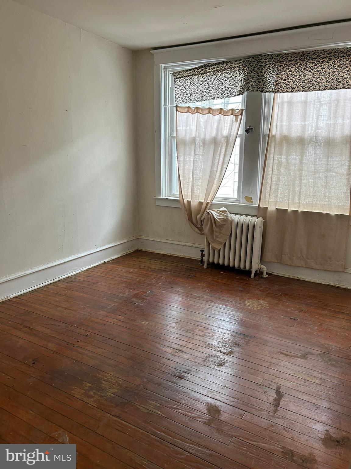 142 Arnold Road Ardmore, PA 19003 - Photo 6 of 8 Bed 2