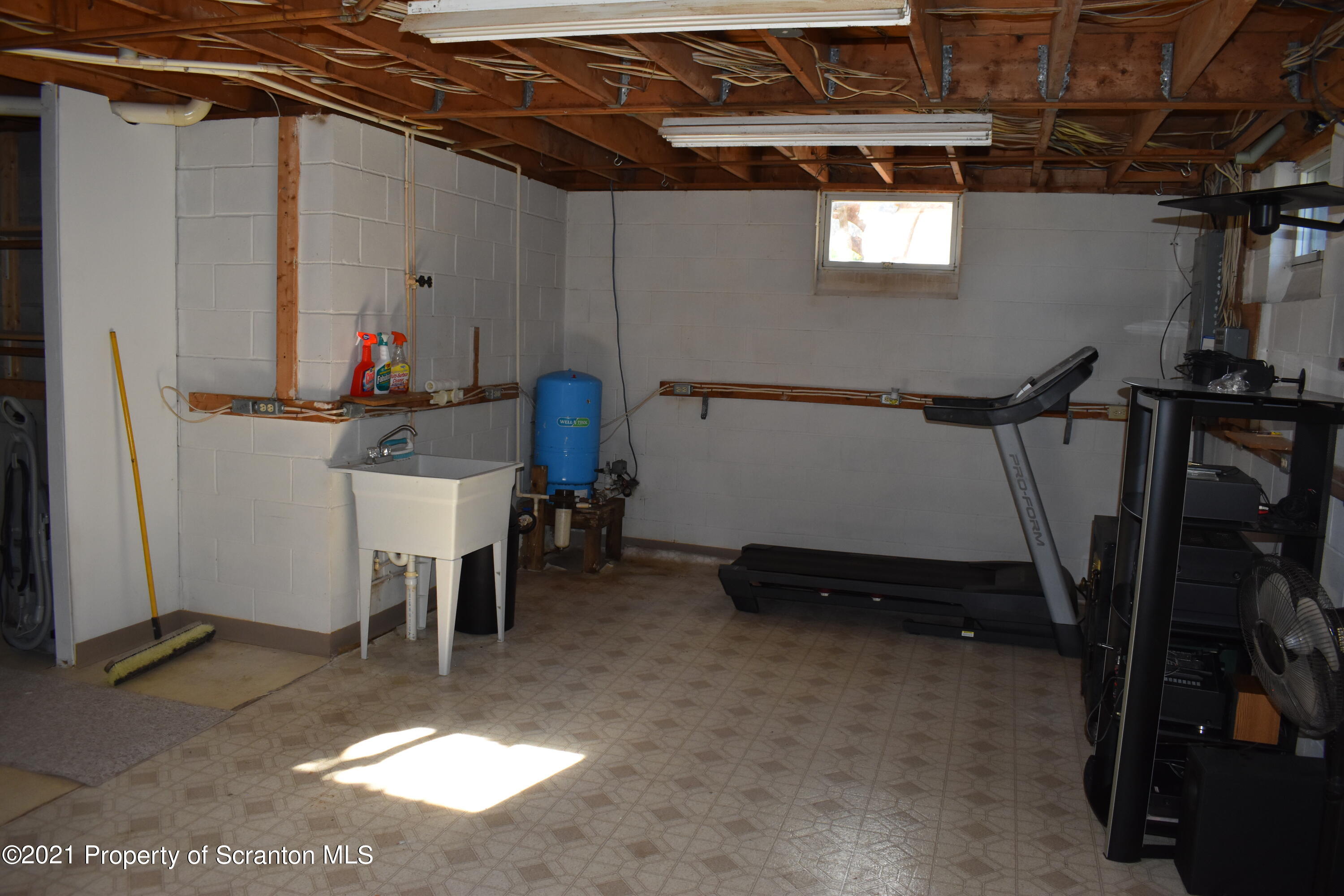 15375 State Rte 3001 Montrose, PA 18801 - Photo 50 of 82 a view of a room with gym equipment