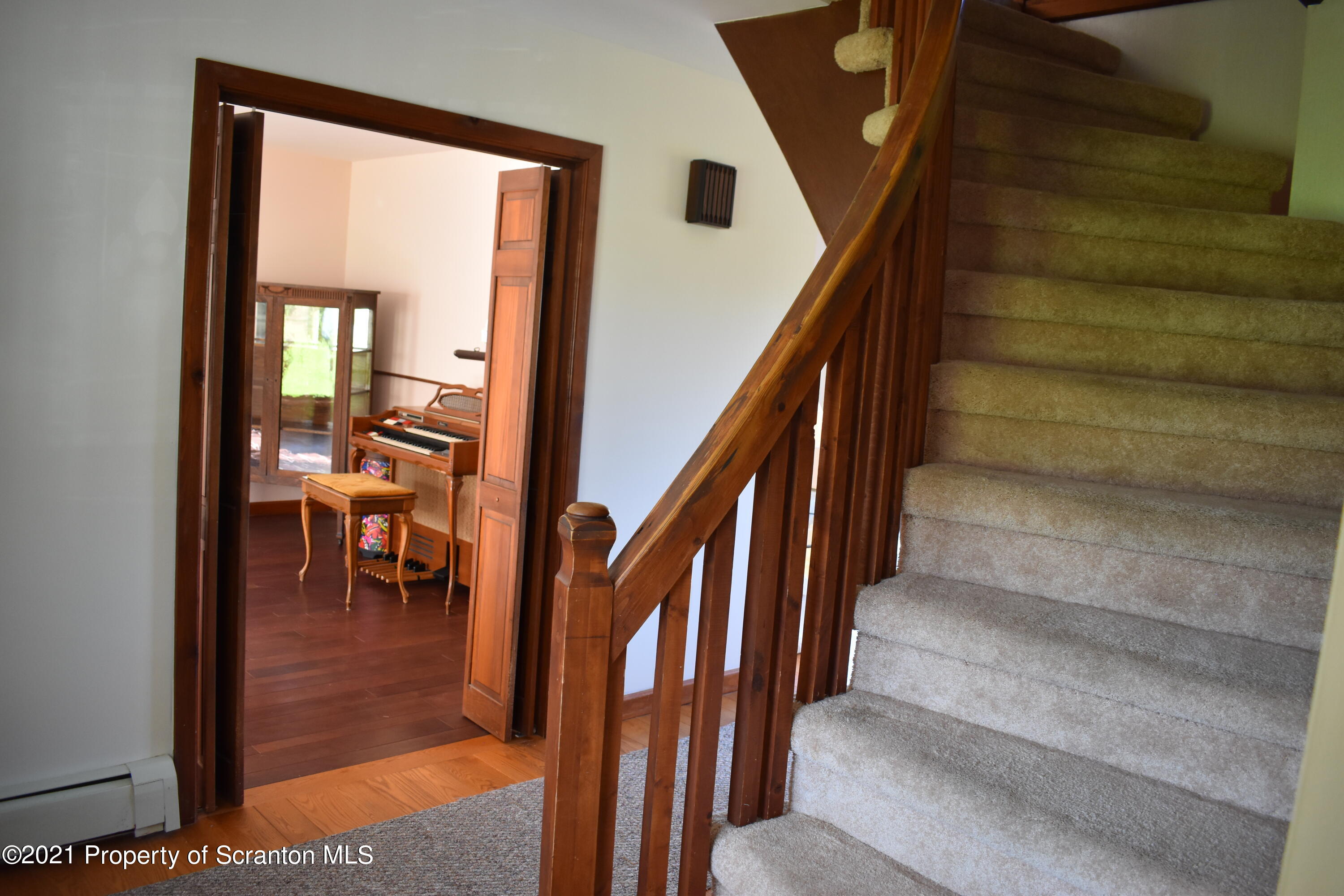 15375 State Rte 3001 Montrose, PA 18801 - Photo 6 of 82