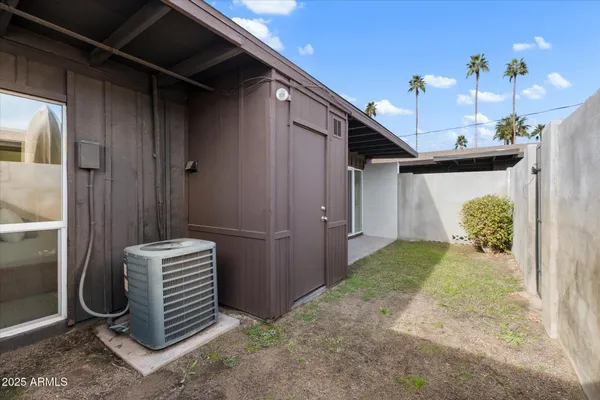 $299,000 | 1450 East Bethany Home Road, Unit 8, Phoenix, AZ 85014