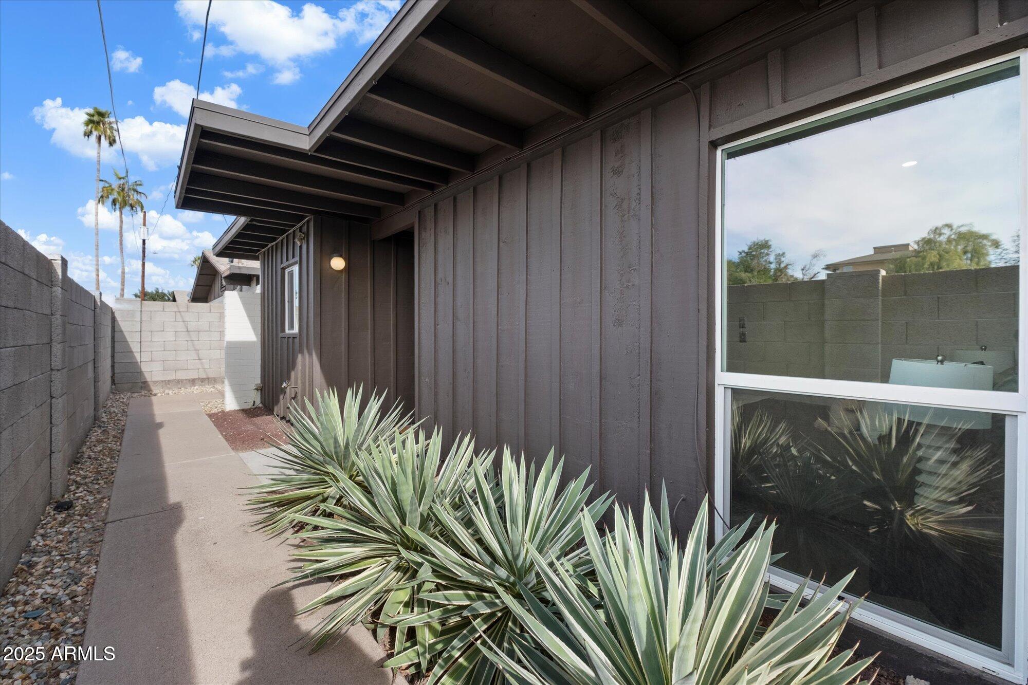 1450 East Bethany Home Road, Unit 8 Phoenix, AZ 85014 - Photo 22 of 29 a view of balcony with furniture