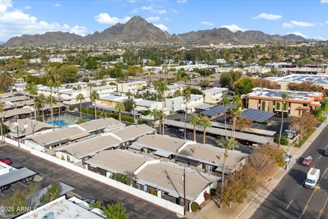 $379,000 | 1450 East Bethany Home Road, Unit 8, Phoenix, AZ 85014