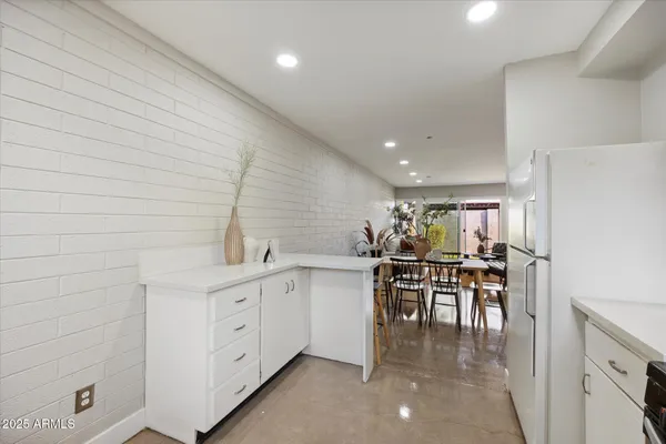 $299,000 | 1450 East Bethany Home Road, Unit 8, Phoenix, AZ 85014