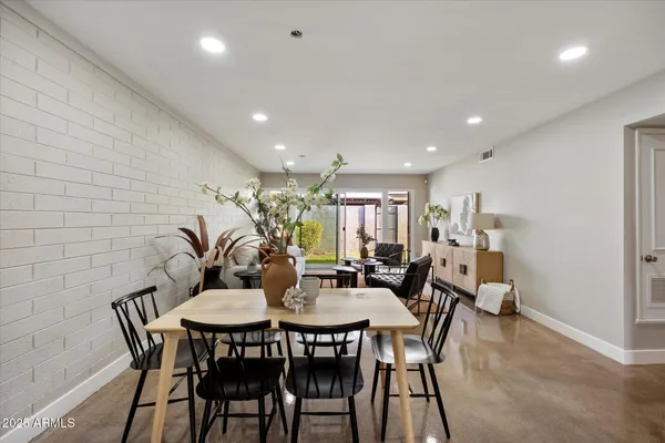 $299,000 | 1450 East Bethany Home Road, Unit 8, Phoenix, AZ 85014