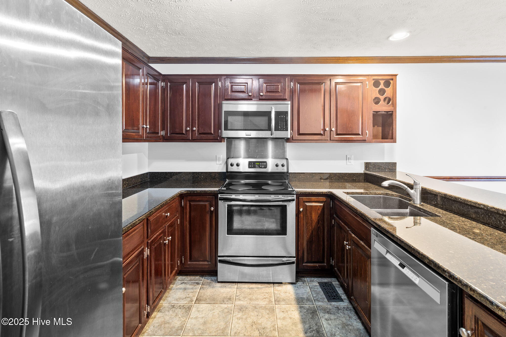 484 Lands End Road Fayetteville, NC 28314 - Photo 12 of 45 11-web-or-mls-2B5A3567