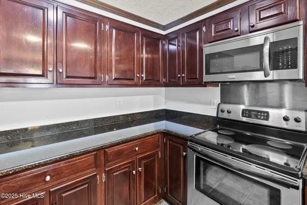 $199,500 | 484 Lands End Road, Fayetteville, NC 28314