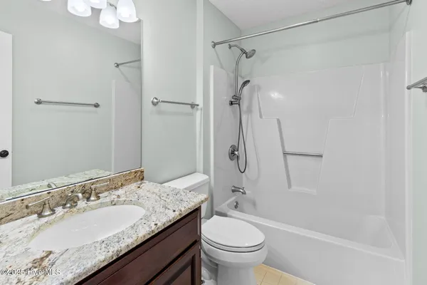 $199,500 | 484 Lands End Road, Fayetteville, NC 28314