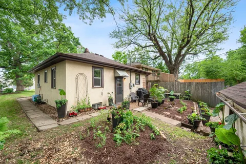 $199,000 | 3331 Beard Avenue North, Robbinsdale, MN 55422