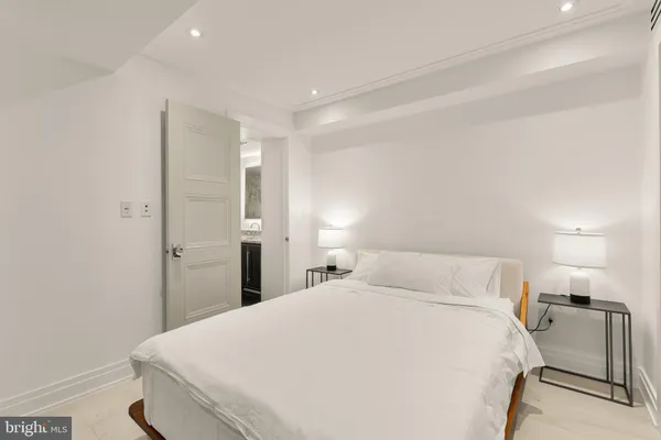 $2,800 | 1204 Q Street Northwest, Unit 1, Washington, DC 20009