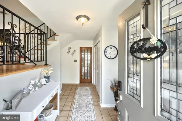$355,000 | 320 Holyoke Drive, York, PA 17402