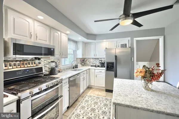 $355,000 | 320 Holyoke Drive, York, PA 17402