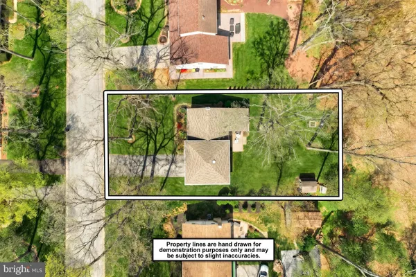 $355,000 | 320 Holyoke Drive, York, PA 17402