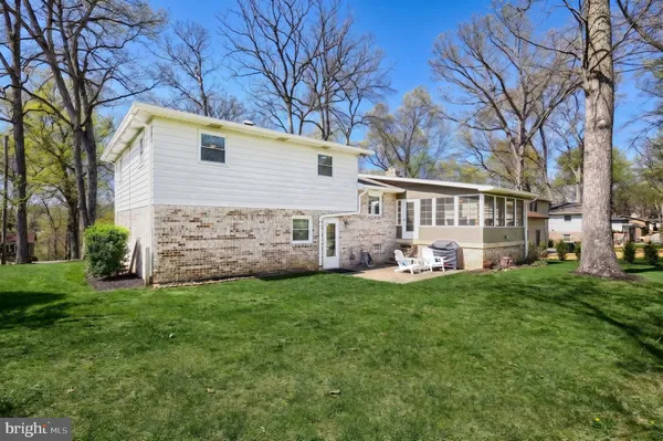 $355,000 | 320 Holyoke Drive, York, PA 17402