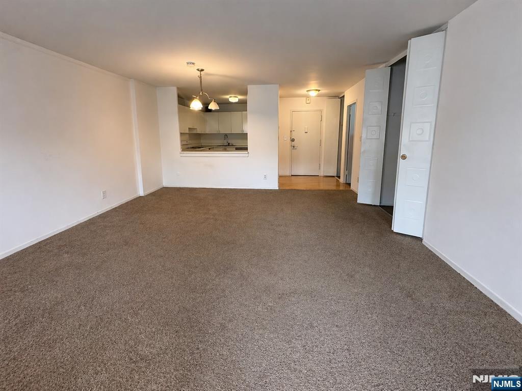 1203 River Road, Unit 14M Edgewater, NJ 07020 - Photo 11 of 17