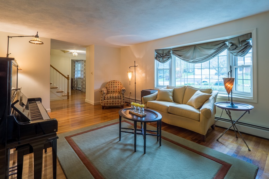 28 Hemlock Road Andover, MA 01810 - Photo 7 of 28 Gallery Image 7
