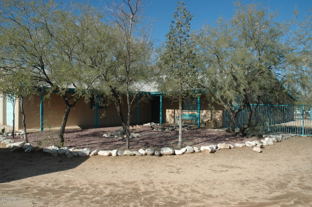 9097 South Desert Well Road Tucson, AZ 85736 - Photo 2 of 45 Gallery Image 2