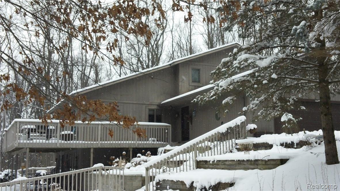 9169 Mabley Hill Road Fenton, MI 48430 - Photo 31 of 33 Front View - Copy.jpg