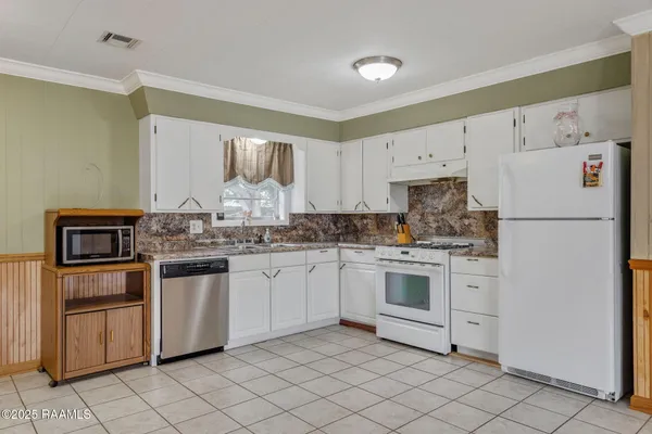 $150,000 | 713 North Severin Street, Erath, LA 70533