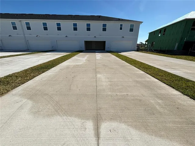 $2,700 | 16274 Bright Leaf Road, Winter Garden, FL 34787