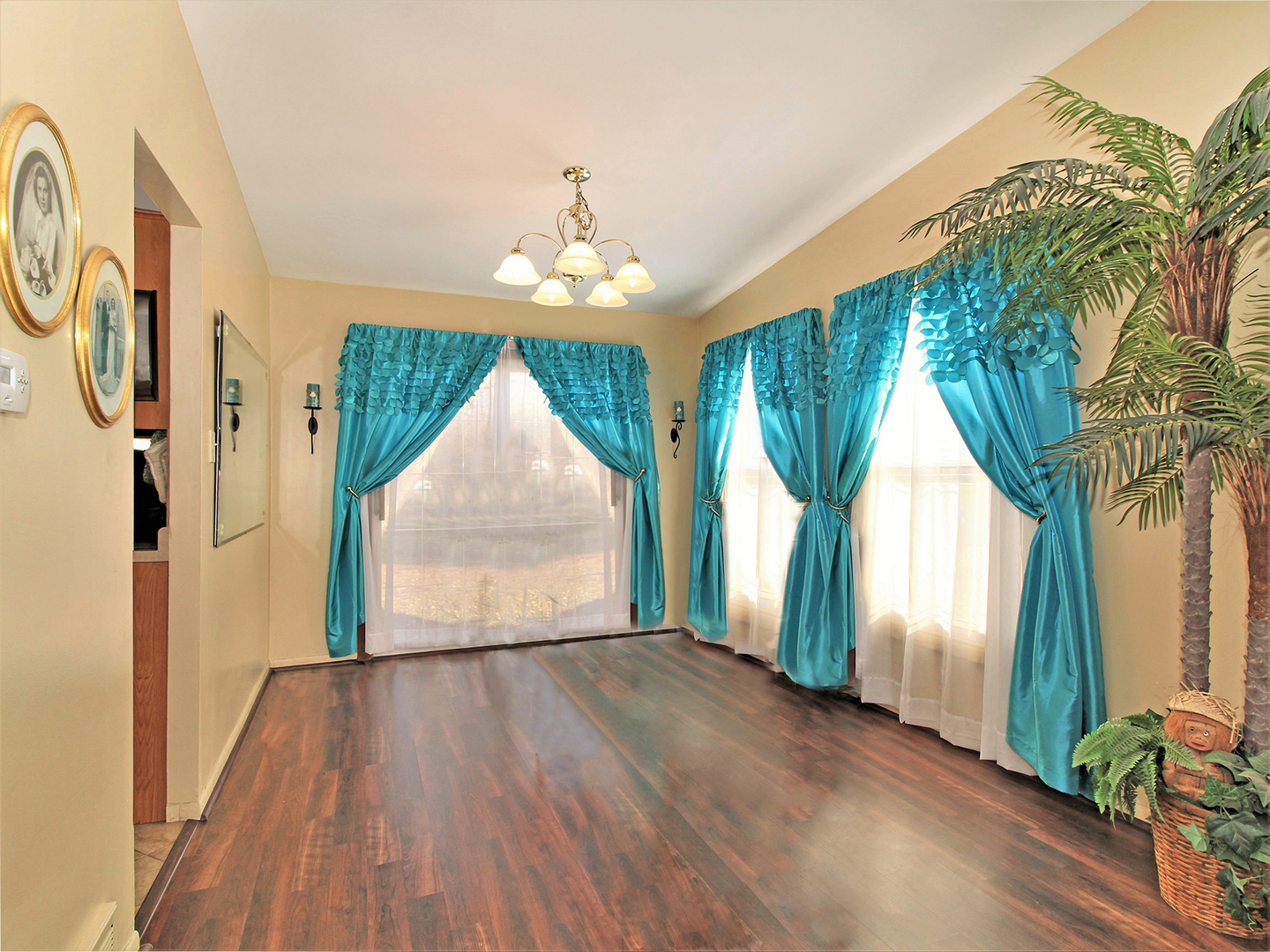 554 Rockhurst Road Bolingbrook, IL 60440 - Photo 7 of 29 wooden floor in an empty room with a window