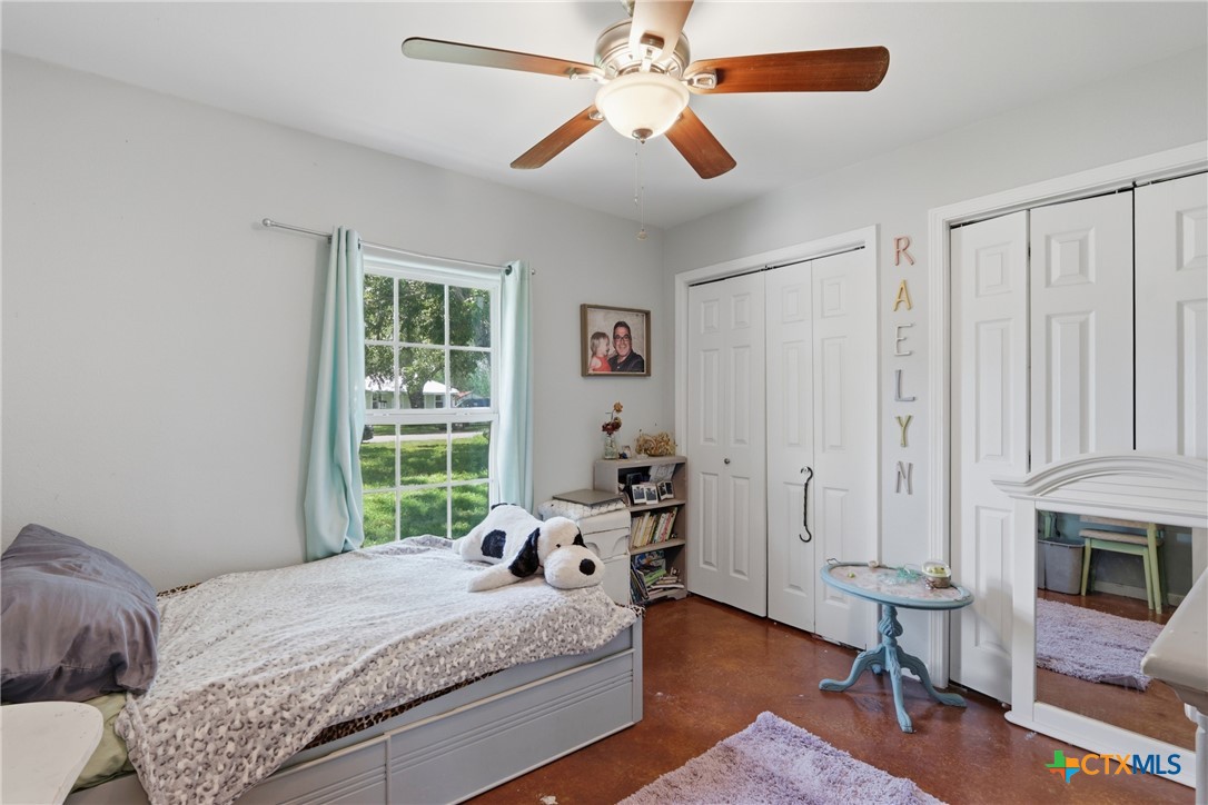 554 West Austin Street Luling, TX 78648 - Photo 27 of 47