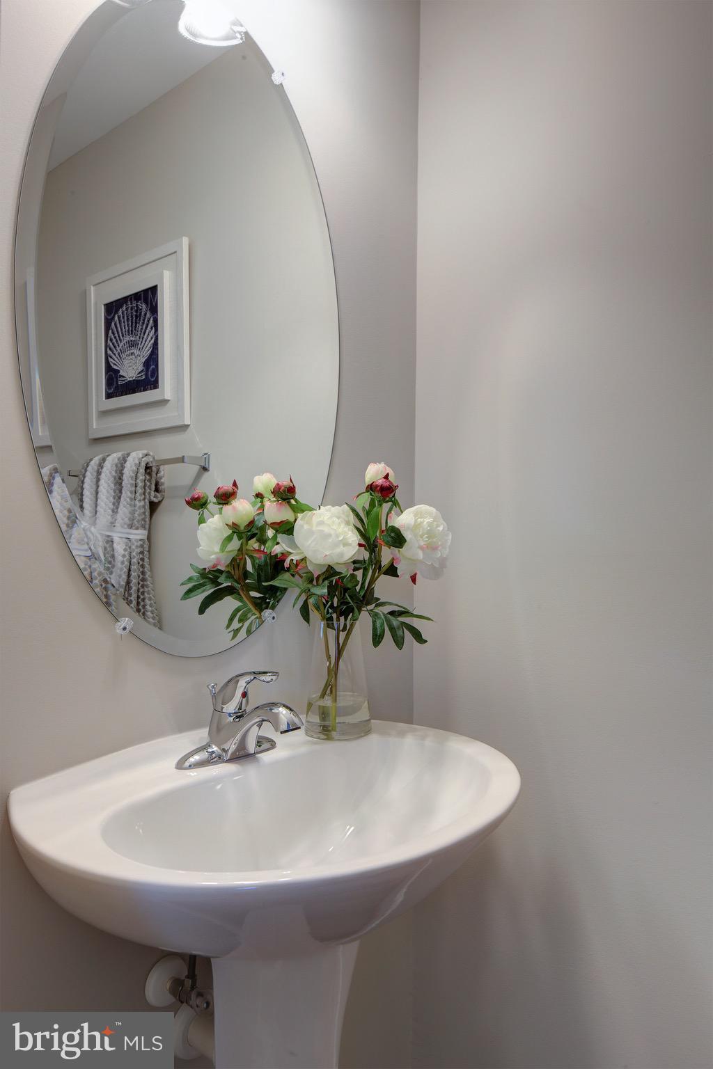 2140 Oakdale Road Pasadena, MD 21122 - Photo 13 of 33 1st floor powder room
