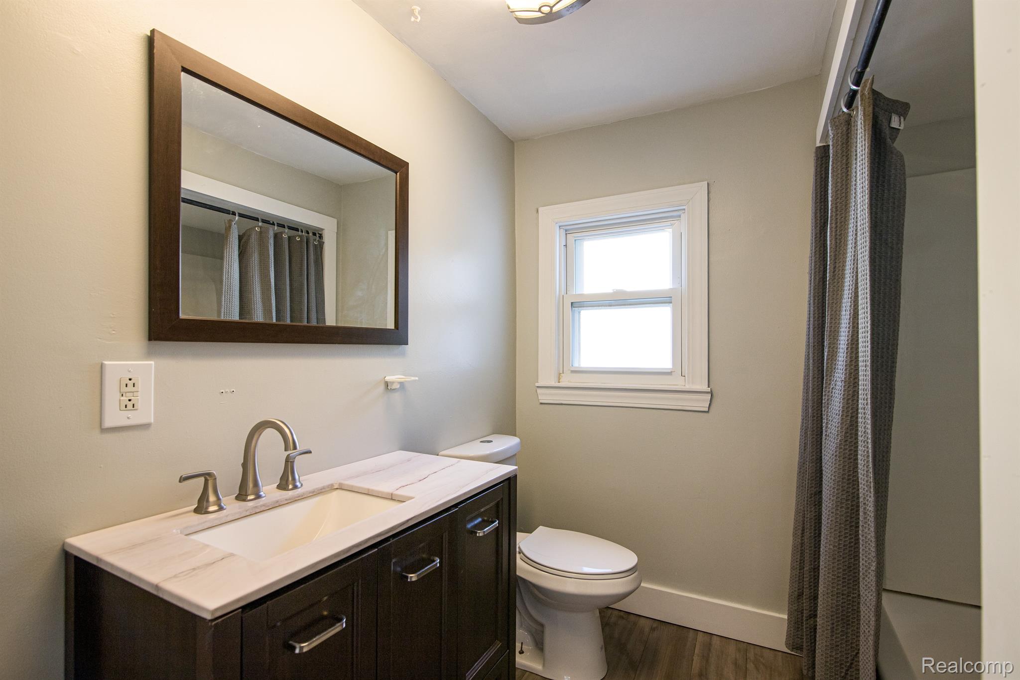 27150 Beverly Road Taylor, MI 48180 - Photo 16 of 19 Gallery Image 16