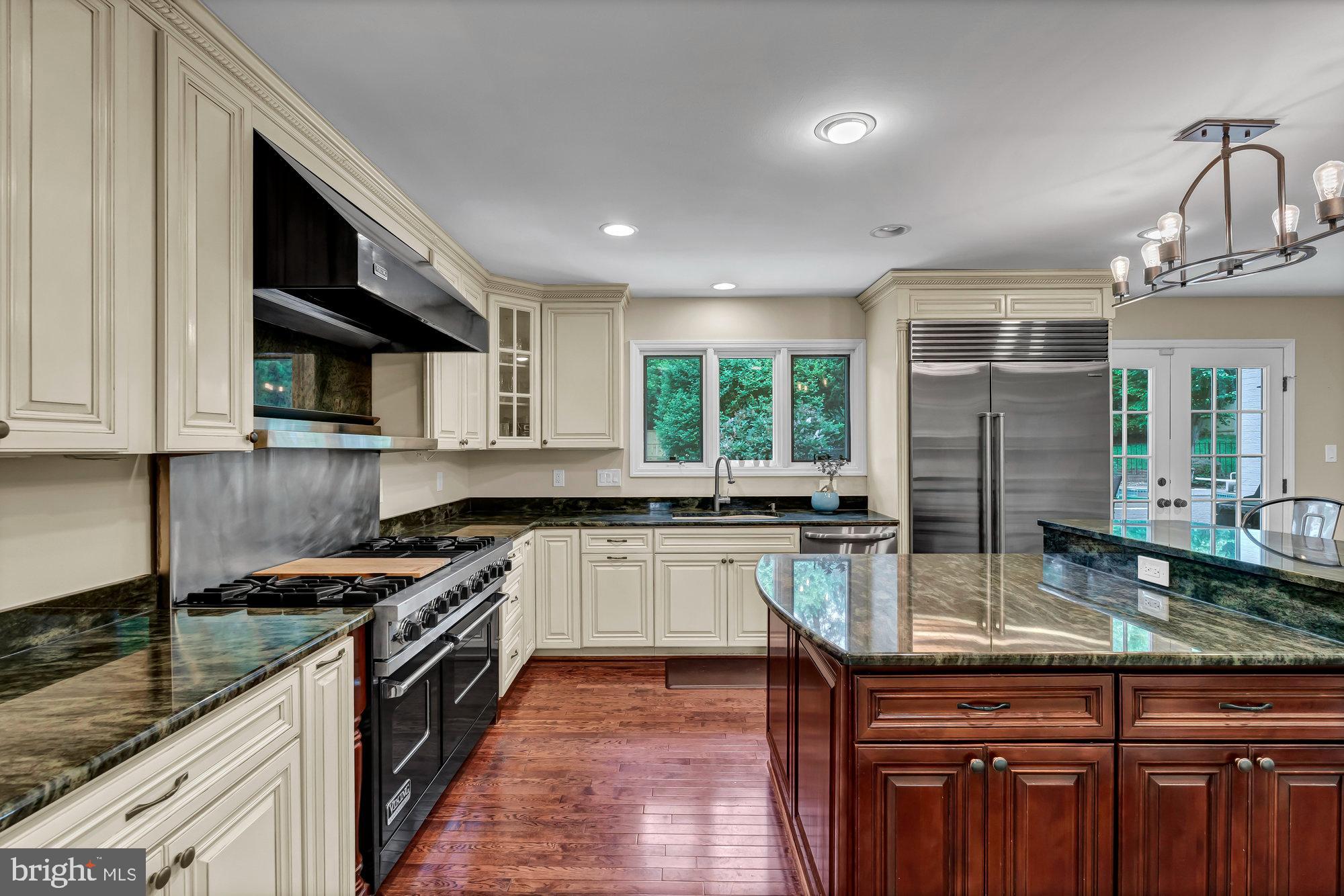 2108 Post Road Vienna, VA 22181 - Photo 4 of 92 Gallery Image 4