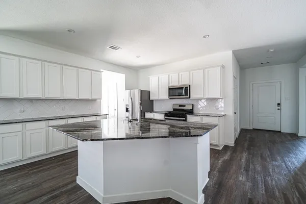 $2,295 | 8730 Anacua Drive, Rosharon, TX 77583