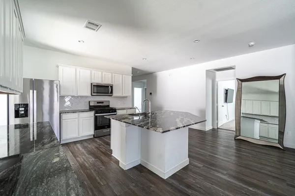 $2,295 | 8730 Anacua Drive, Rosharon, TX 77583
