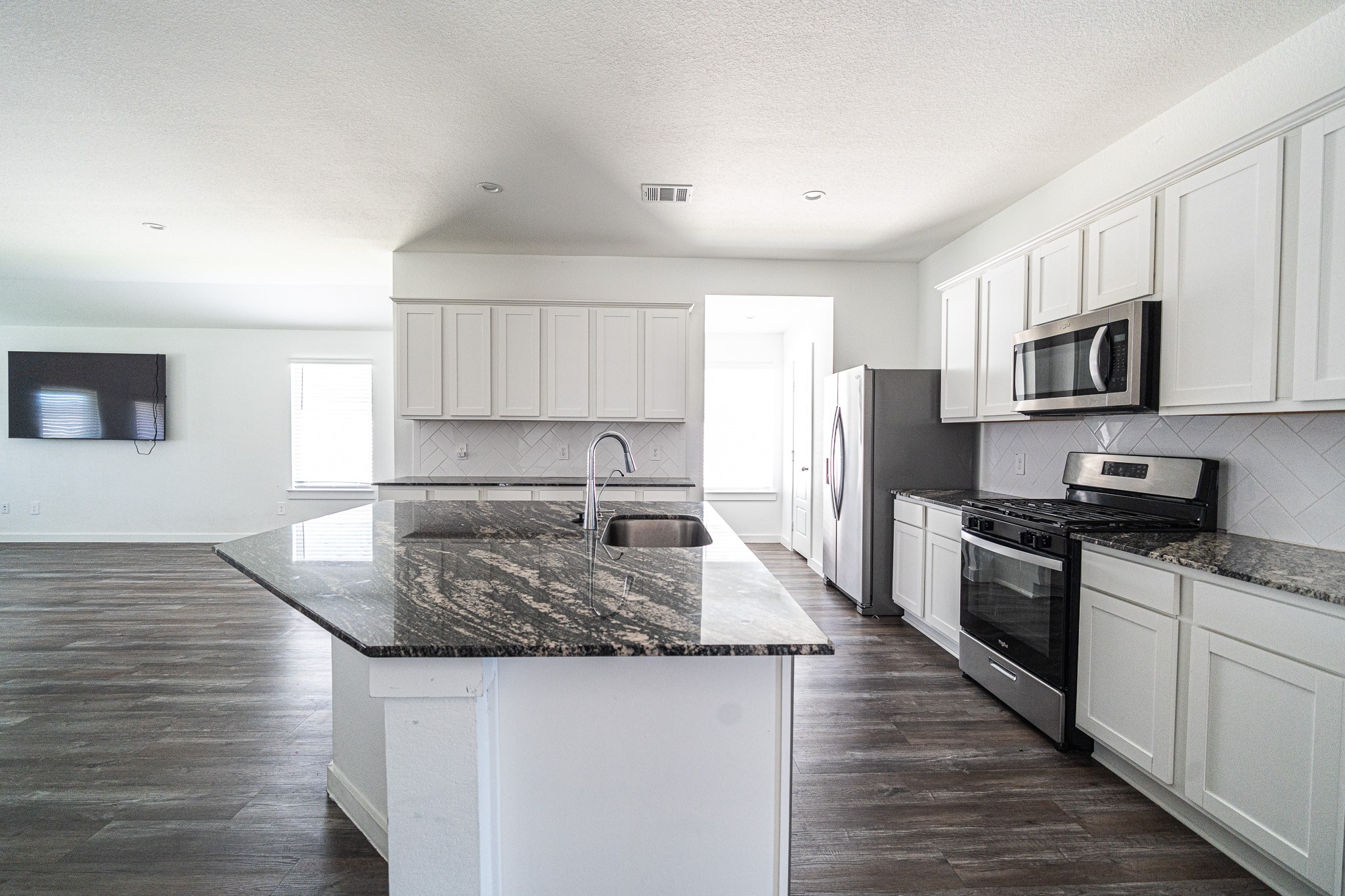 8730 Anacua Drive Rosharon, TX 77583 - Photo 4 of 22