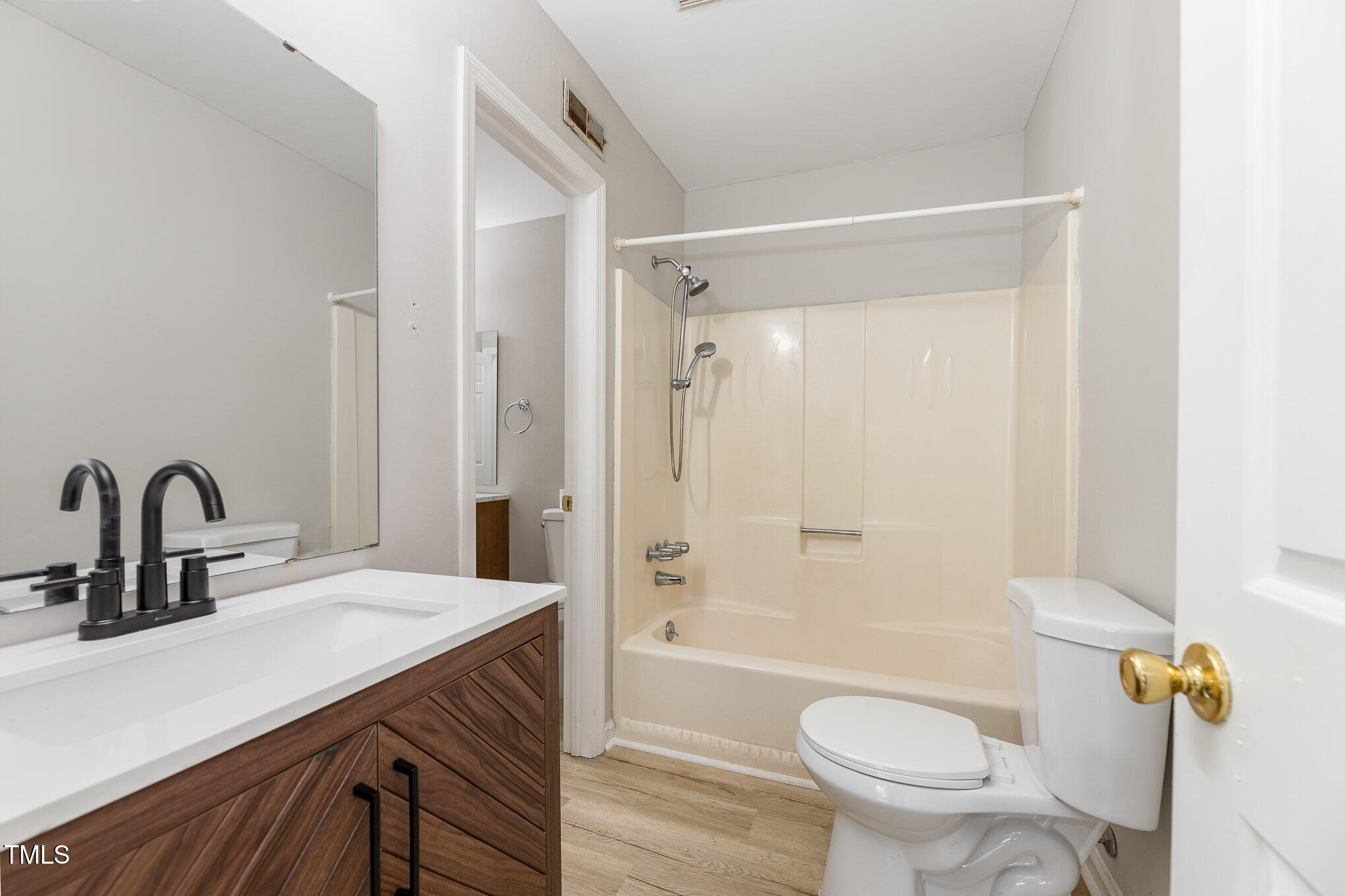 4828 Tower Road, Unit D Greensboro, NC 27410 - Photo 20 of 29 Primary Bath