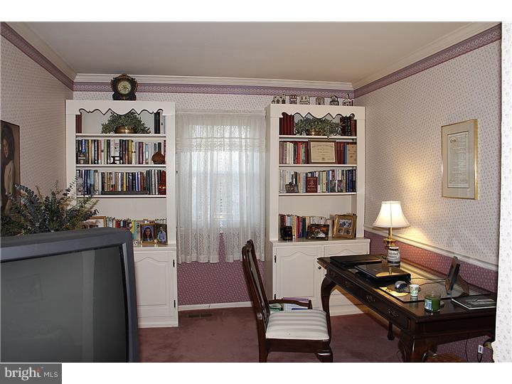 540 Denbign Road Langhorne, PA 19047 - Photo 11 of 20 Office / Study