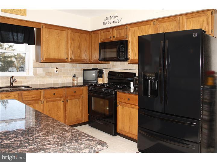 540 Denbign Road Langhorne, PA 19047 - Photo 6 of 20 Kitchen