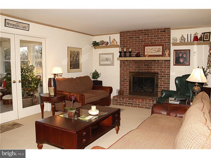 540 Denbign Road Langhorne, PA 19047 - Photo 8 of 20 Family Room