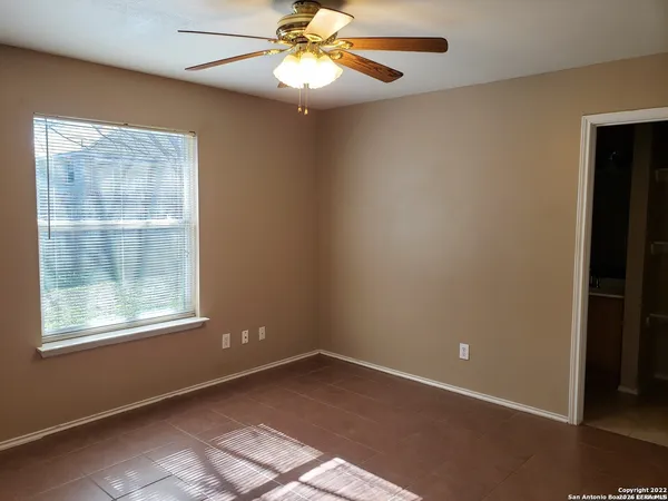 $1,600 | 10622 Shaencrest, San Antonio, TX 78254