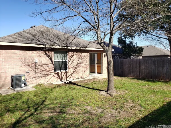 $1,600 | 10622 Shaencrest, San Antonio, TX 78254