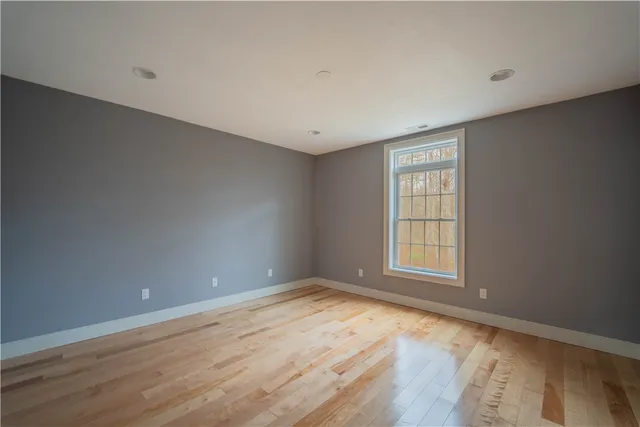 $799,000 | 44 Decubellis Court, Glocester, RI 02814