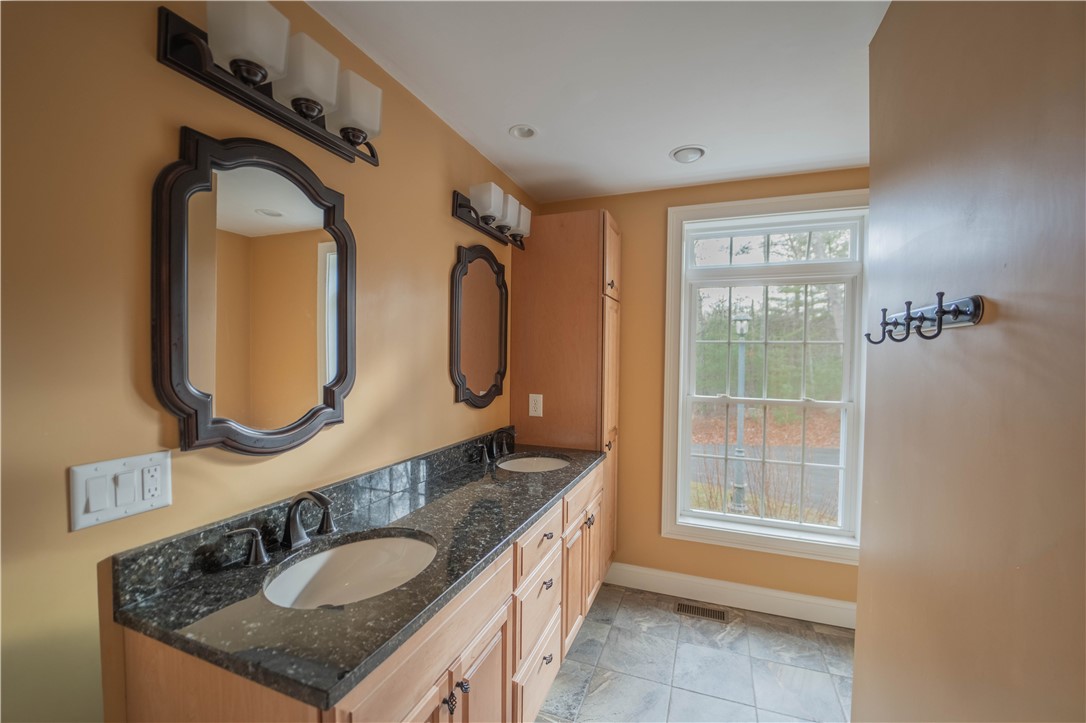 44 Decubellis Court Glocester, RI 02814 - Photo 15 of 28