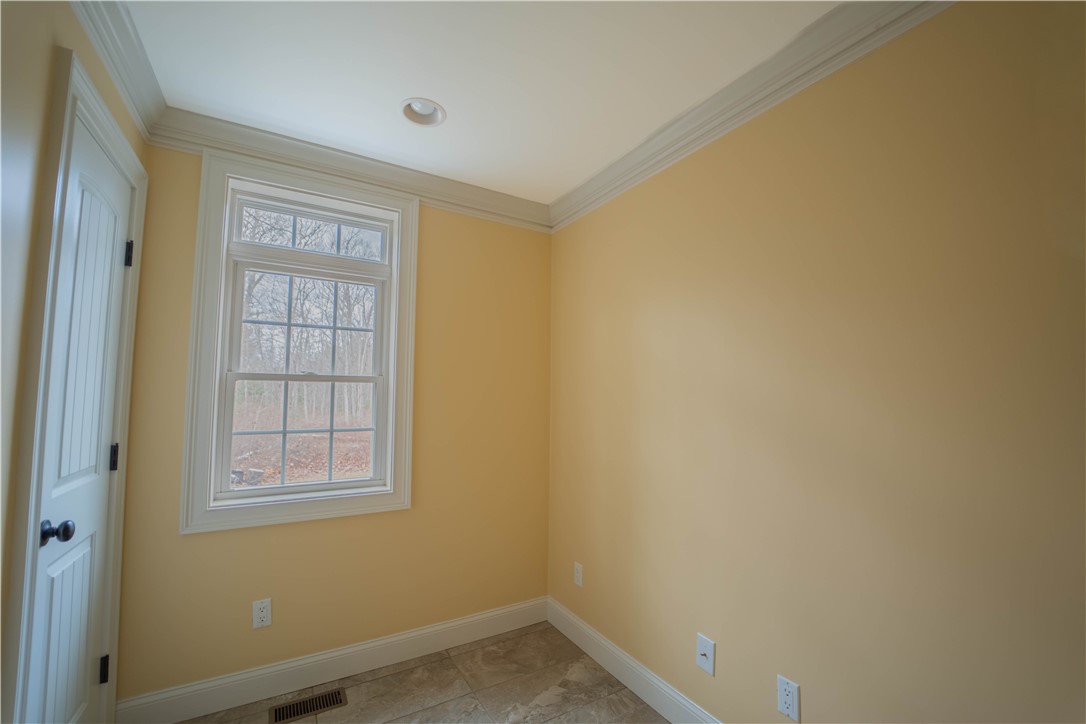 44 Decubellis Court Glocester, RI 02814 - Photo 20 of 28