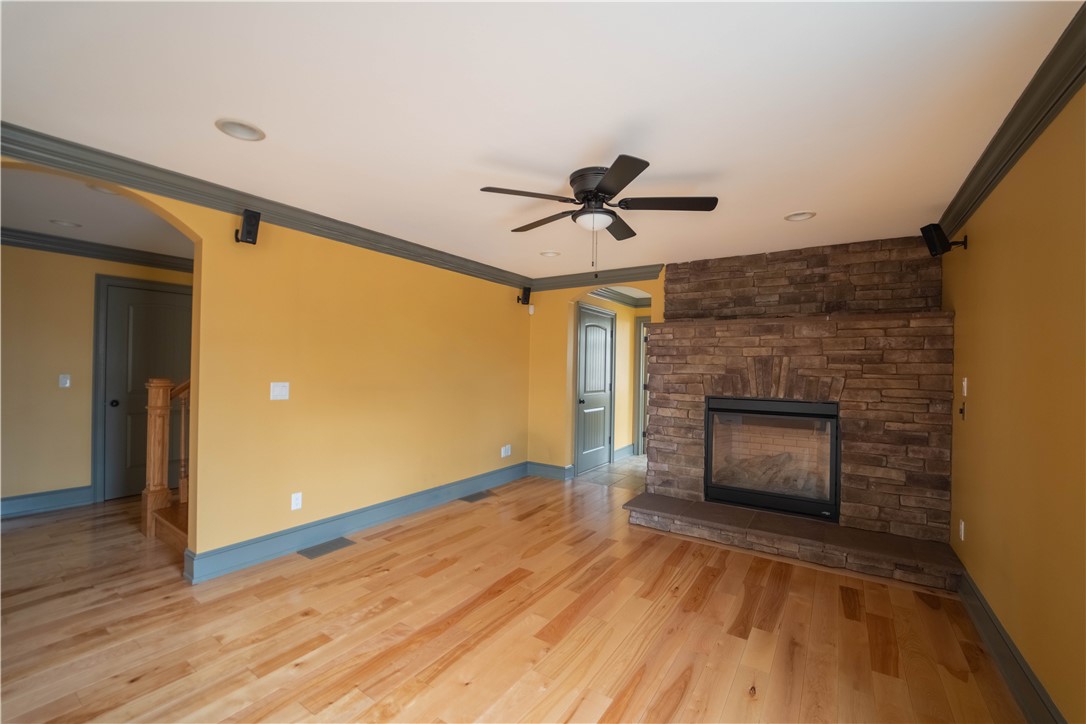 44 Decubellis Court Glocester, RI 02814 - Photo 5 of 28