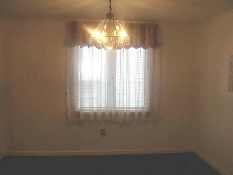 2215 Swallow Hill Road Pittsburgh, PA 15220 - Photo 15 of 18 Dining Room.