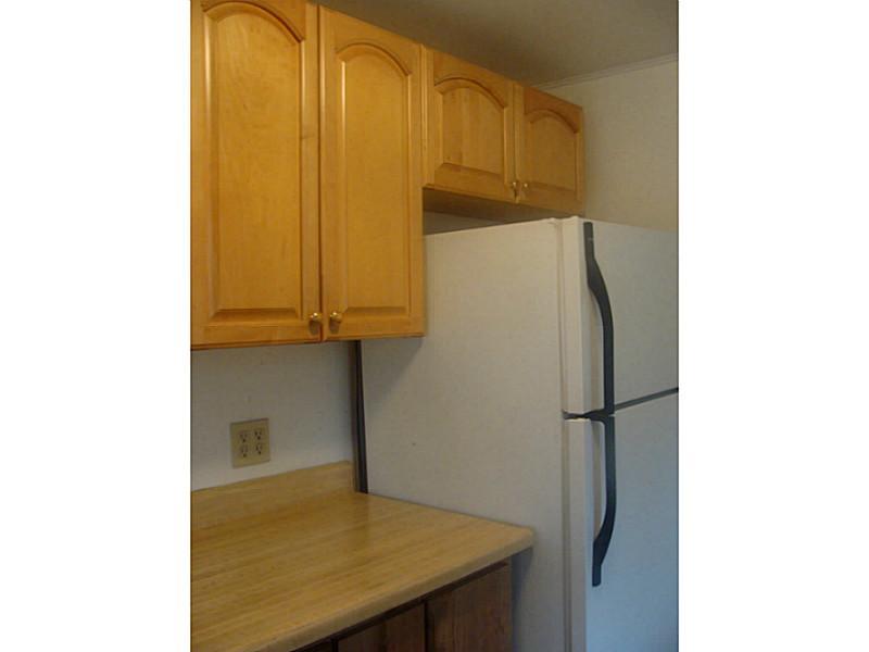 2215 Swallow Hill Road Pittsburgh, PA 15220 - Photo 18 of 18 Kitchen.